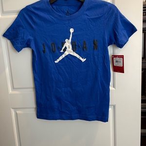 Boys Jordan TSHIRT Small NWT